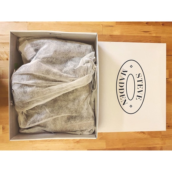 Steve Madden Women's Gray Effect Block-heel Boots - Suede Fall Outfit Staple - Picture 4 of 6